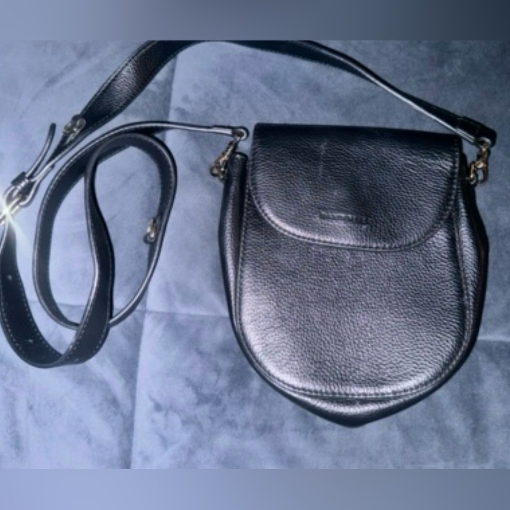 Black crossbody purse